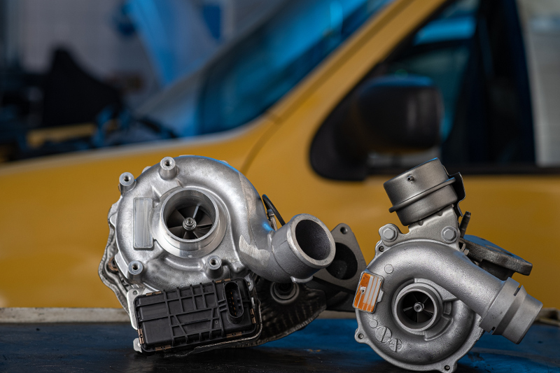 montaż turbosprężarki